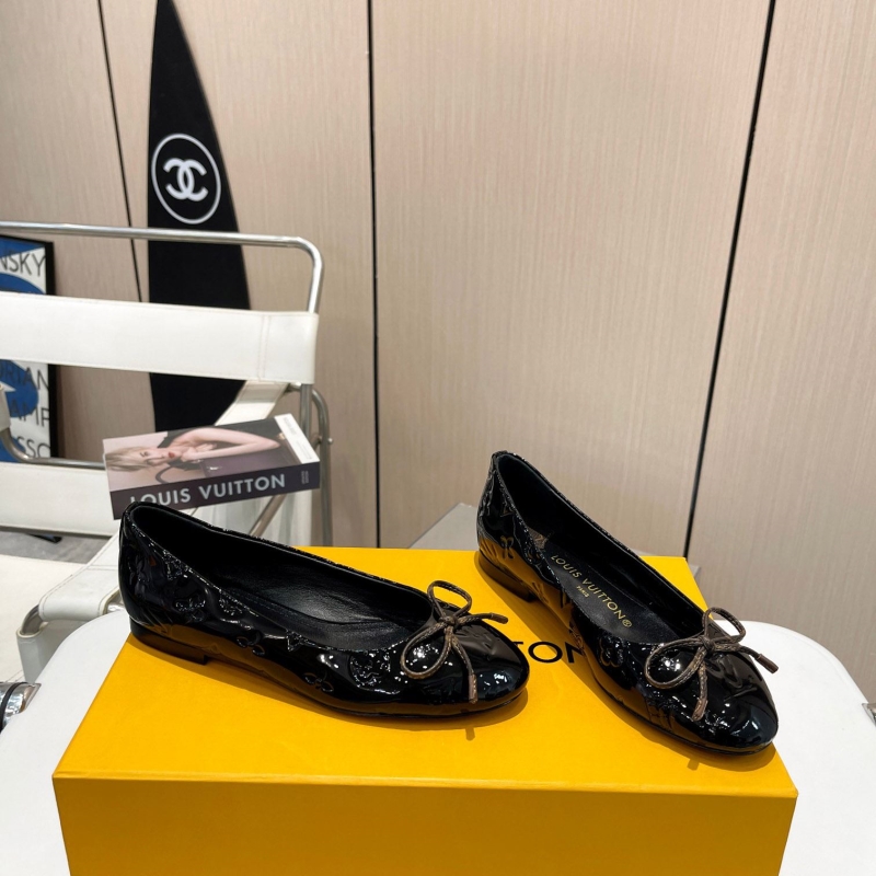 LV flat shoes